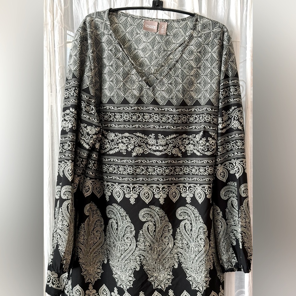 Chicos black and white multi print V neck cross over tunic